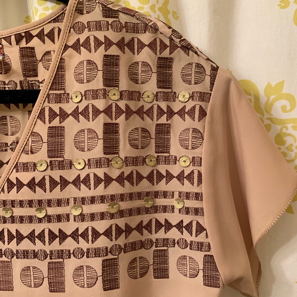 Camel Geometric V-Neck Top